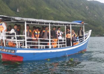 Wakil Bupati Muchsin Hasan Saksikan Pembongkaran Cangkul Padang Oleh Warga