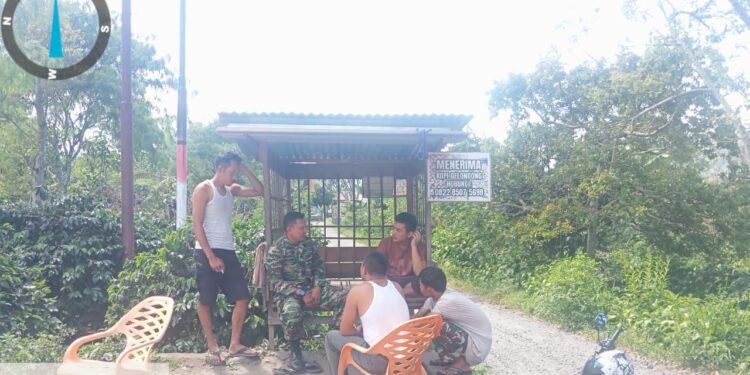 Sinergitas antara babinsa dan penjual kopi gelondongan dalam  konteks komsos