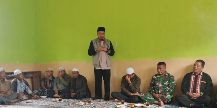 DANPOS KUTE PANANG KORAMIL 02/BEBESEN HADIRI MUSYAWARAH DESA TERKAIT QANUN DESA DI KECAMATAN KUTE PANANG