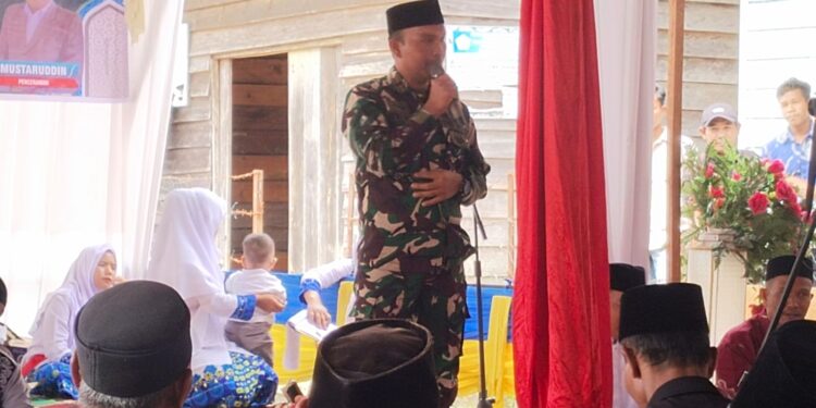 Danramil 05/Linge dan Babinsa melaksanakan komunikasi sosial dengan forum pengajian sebagai Bintal di Desa