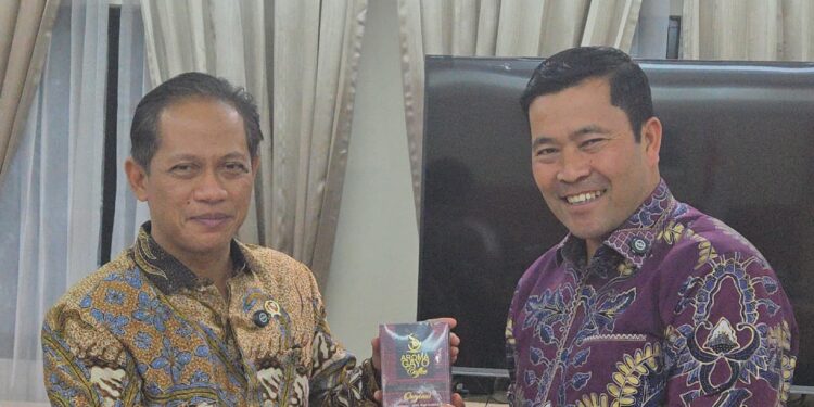 Dari Jakarta, Menteri Hanif Faisol Dukung Langkah Tegas Aceh Tengah Selamatkan Lingkungan dan Pengelolaan Sampah