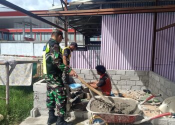 PERKUAT SILATURAHMI BABINSA KORAMIL 02/BEBESEN KOMSOS BERSAMA PEKERJA BANGUNAN