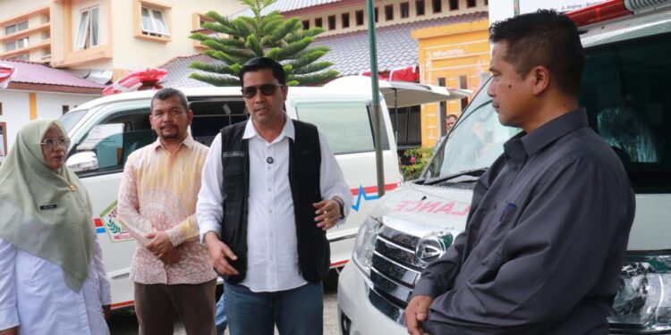 Bupati Aceh Tengah Serahkan 2 Unit Ambulans Baru, Tingkatkan Jangkauan Layanan Kesehatan Masyarakat Di Daerah
